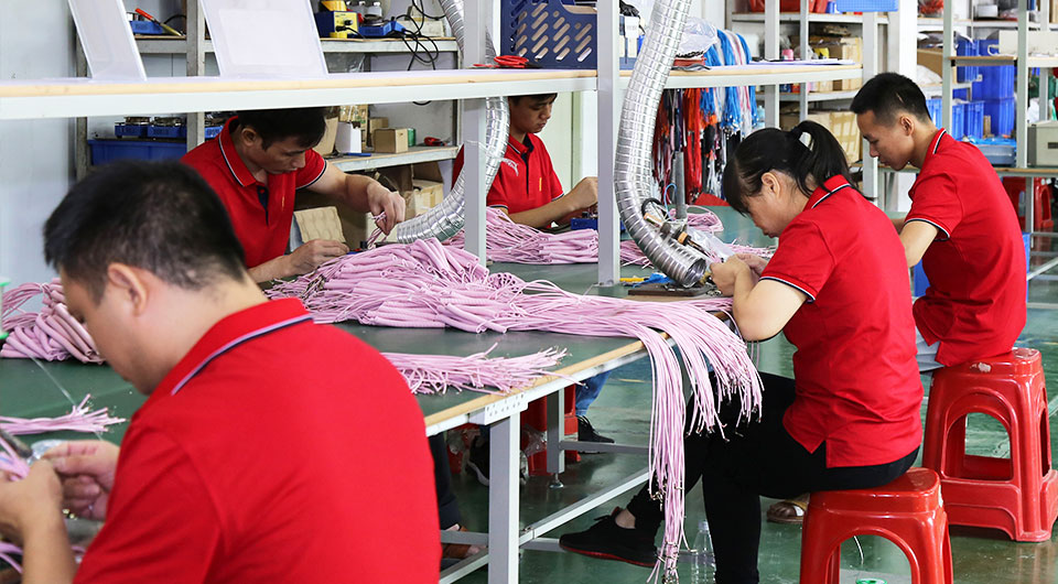 手機(jī)數(shù)據(jù)線(xiàn) 手機(jī)數(shù)據(jù)線(xiàn)